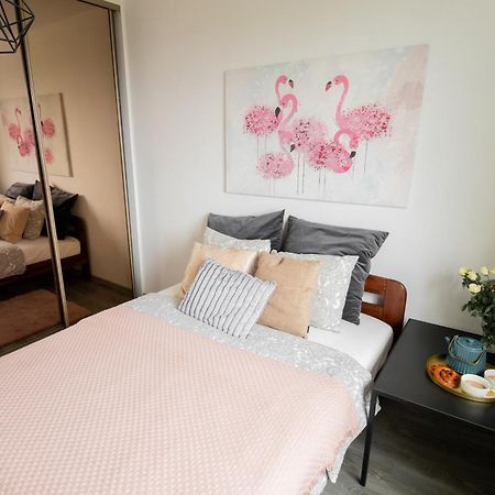 Piotrapartments - Daleka Cozy Train&Airport Apartment Warschau Exterior foto