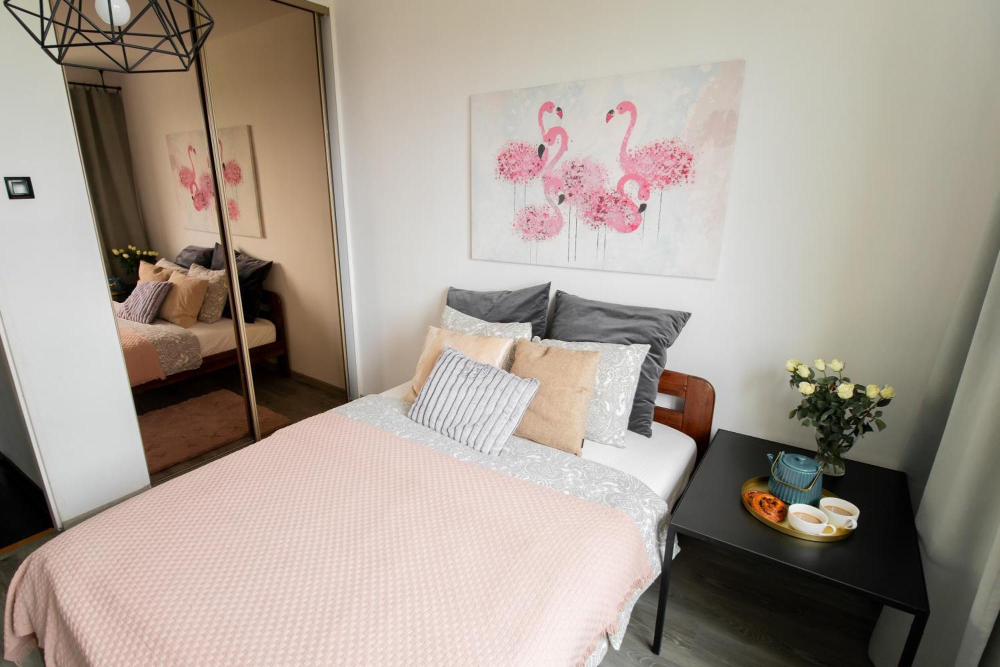 Piotrapartments - Daleka Cozy Train&Airport Apartment Warschau Exterior foto