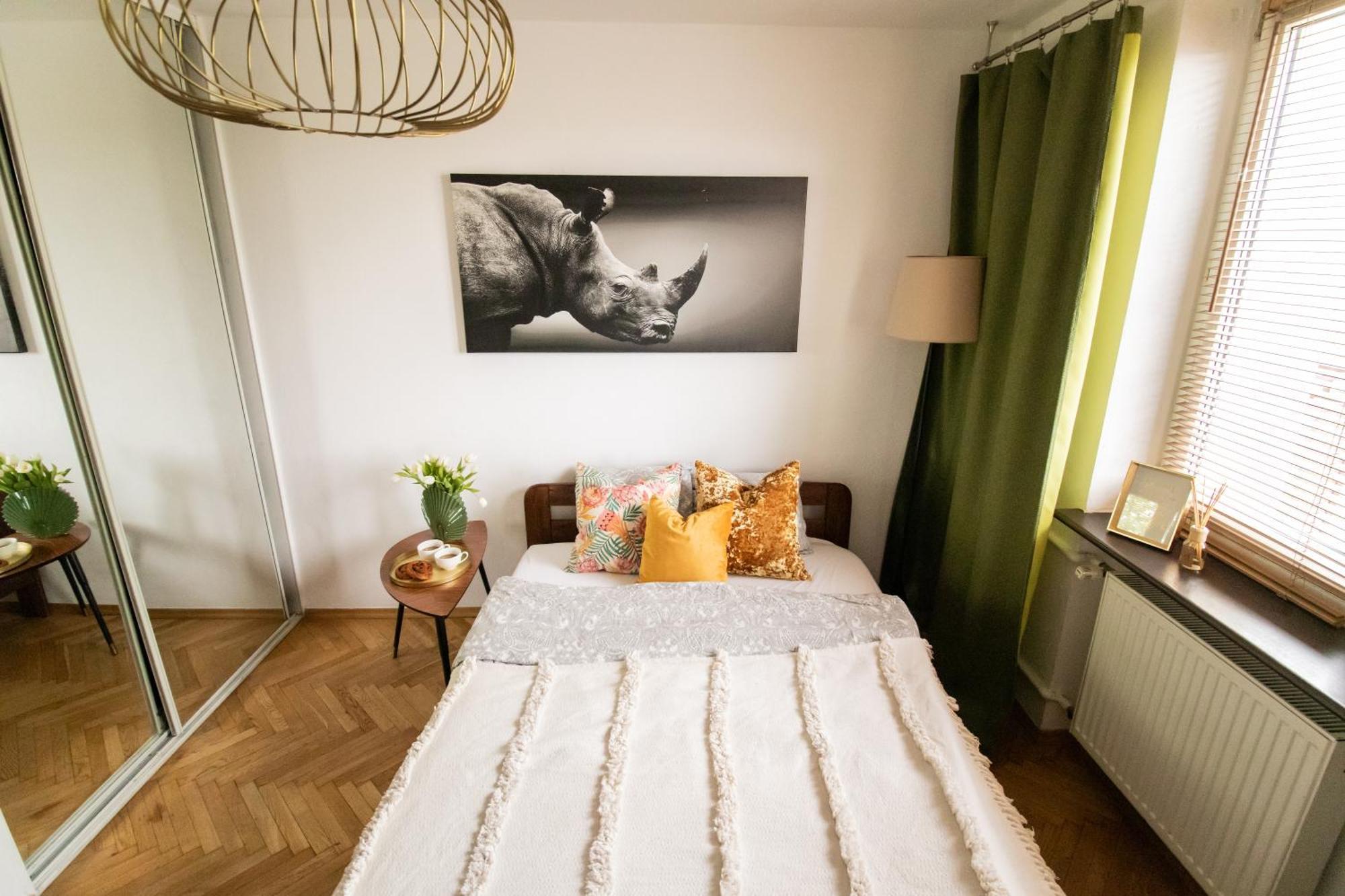 Piotrapartments - Daleka Cozy Train&Airport Apartment Warschau Exterior foto